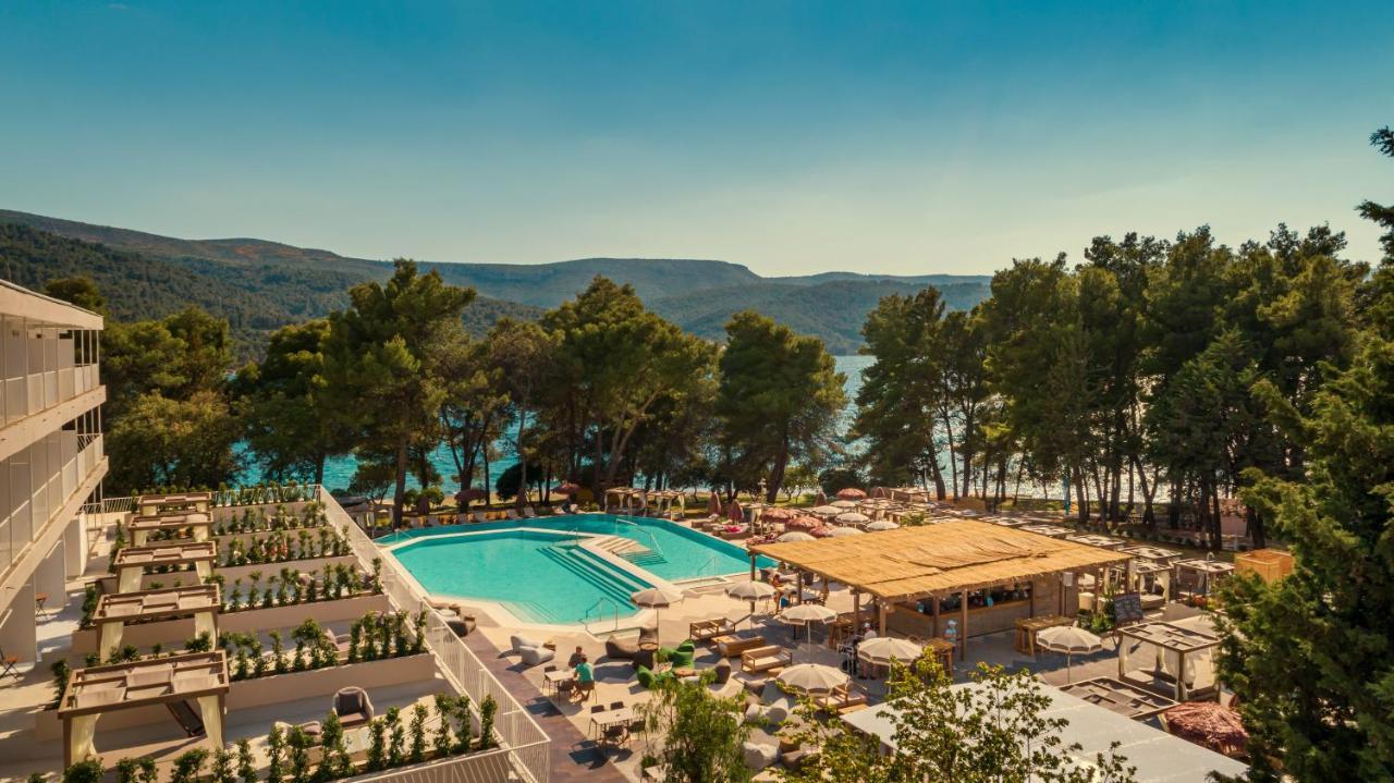 Places Hvar Hotel By Valamar ستاري غراد المظهر الخارجي الصورة